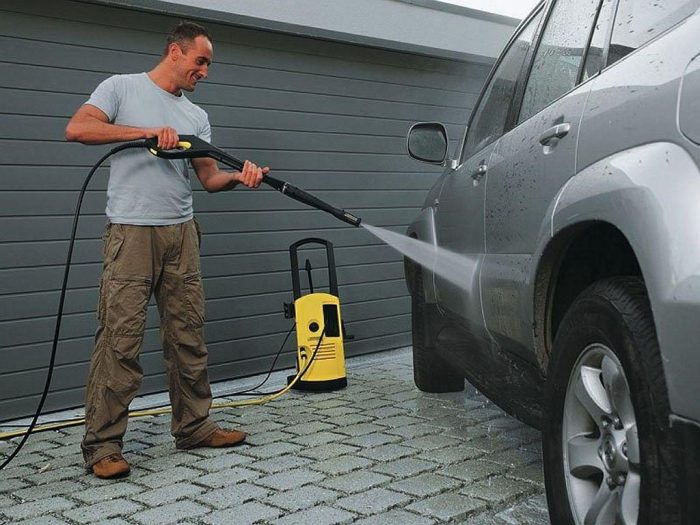 5 помилок при мийці, які гроблять улюблений автомобіль